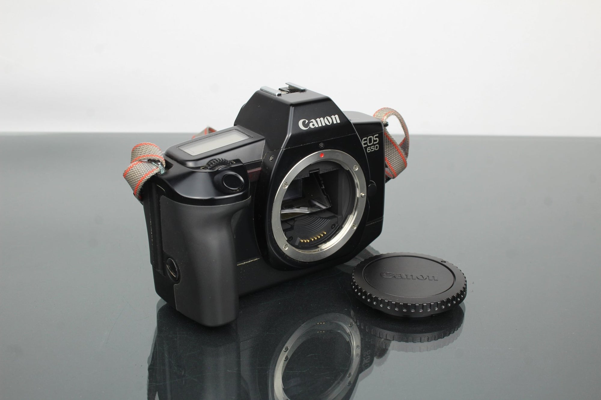 Canon EOS 650 Body - Dutch|Thrift