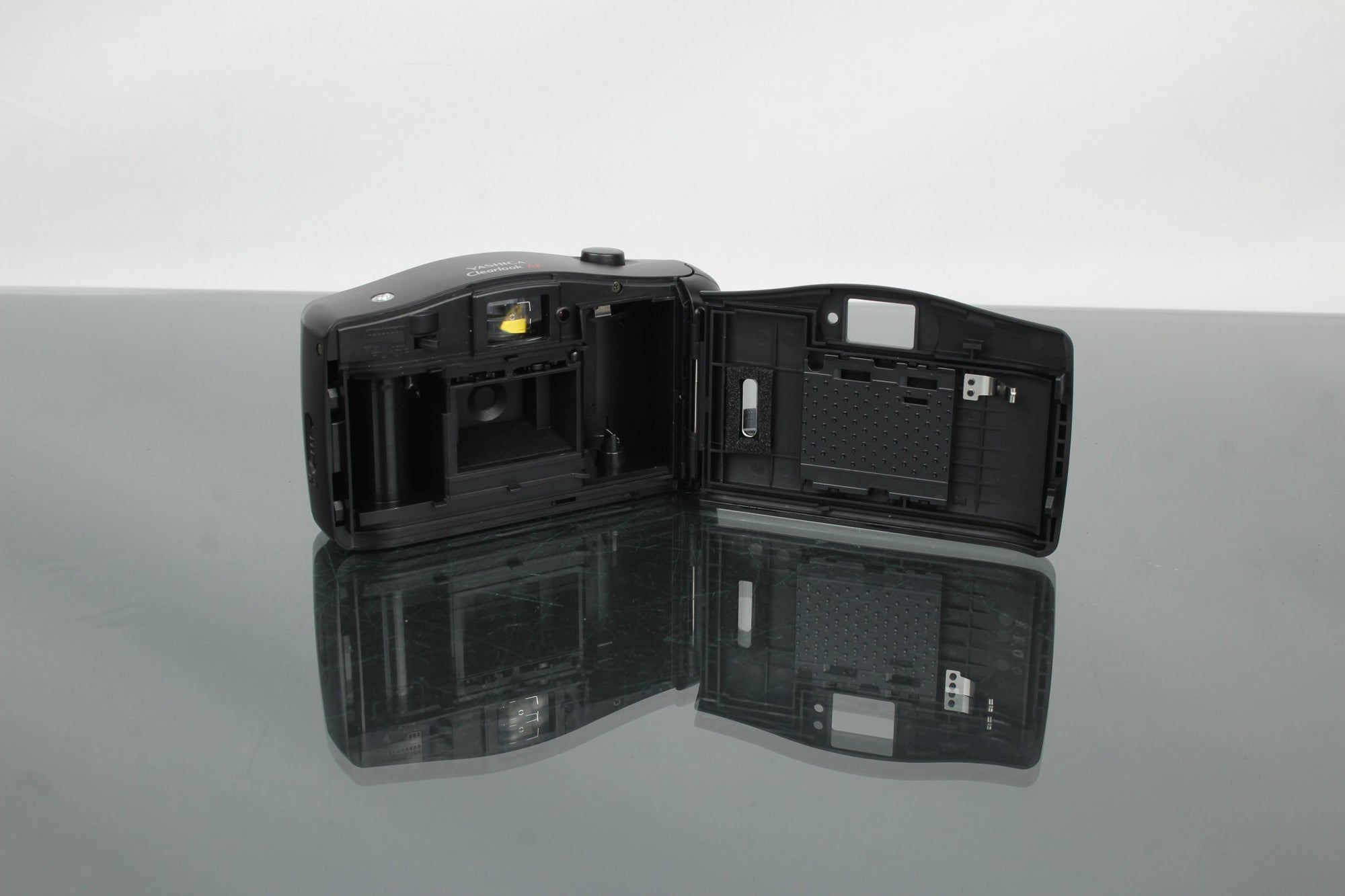 Yashica ClearLook AF - Dutch|Thrift