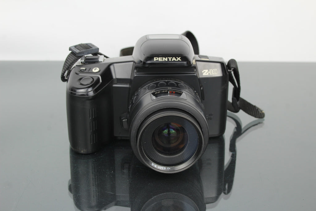 Pentax Z-10 + objetivo 1:4-5.6 35-80mm