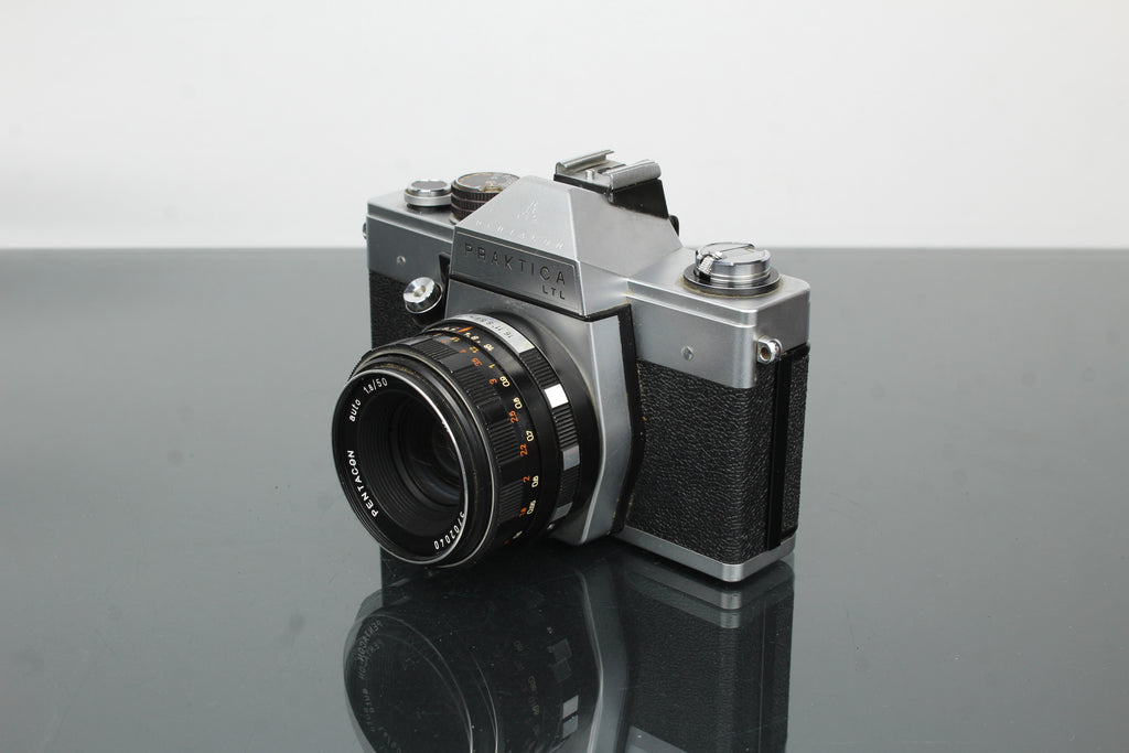 <tc>Praktica</tc> LTL + Lente Pentacon 1.8/50
