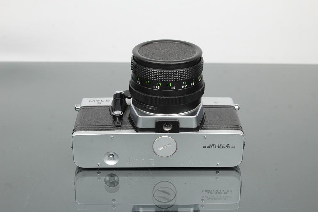 Praktica MLT 5 B + lente Pentacon auto 1.8/50 (montura M42)