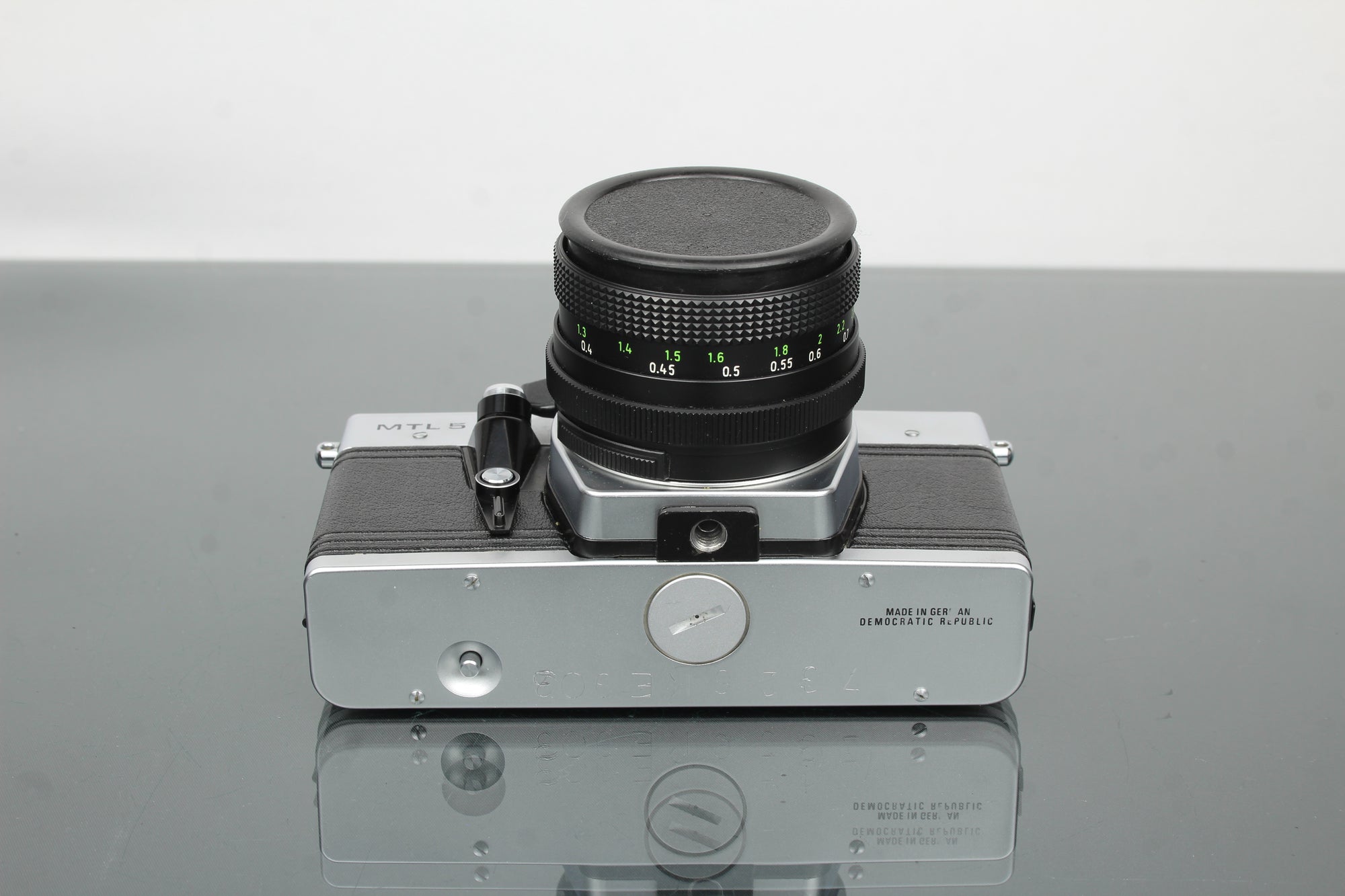 Praktica MLT 5 B + lente Pentacon auto 1.8/50 (montura M42)