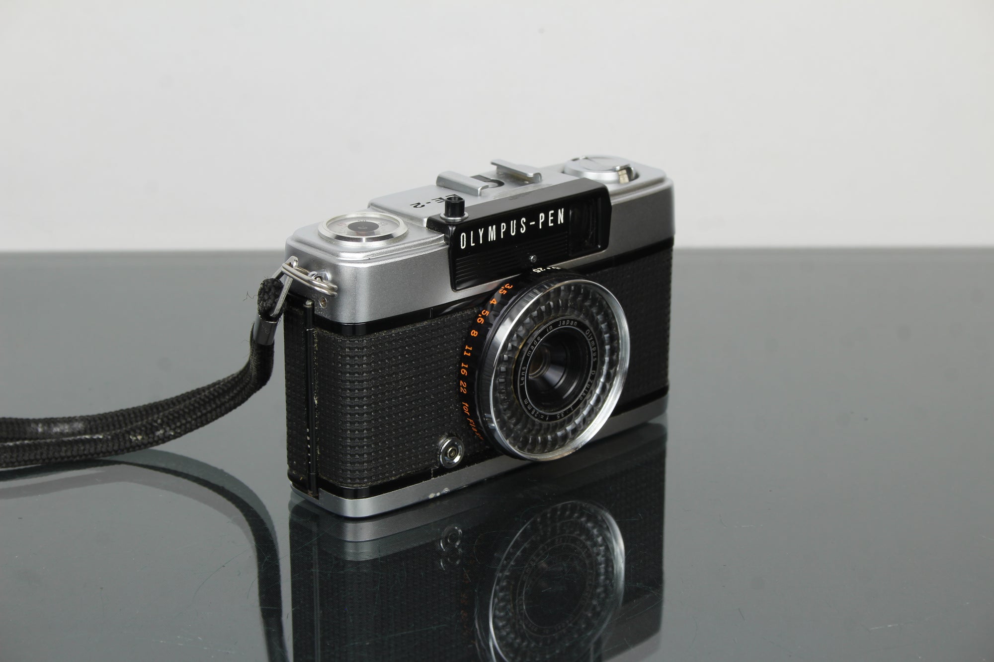 Olympus PEN EE-2