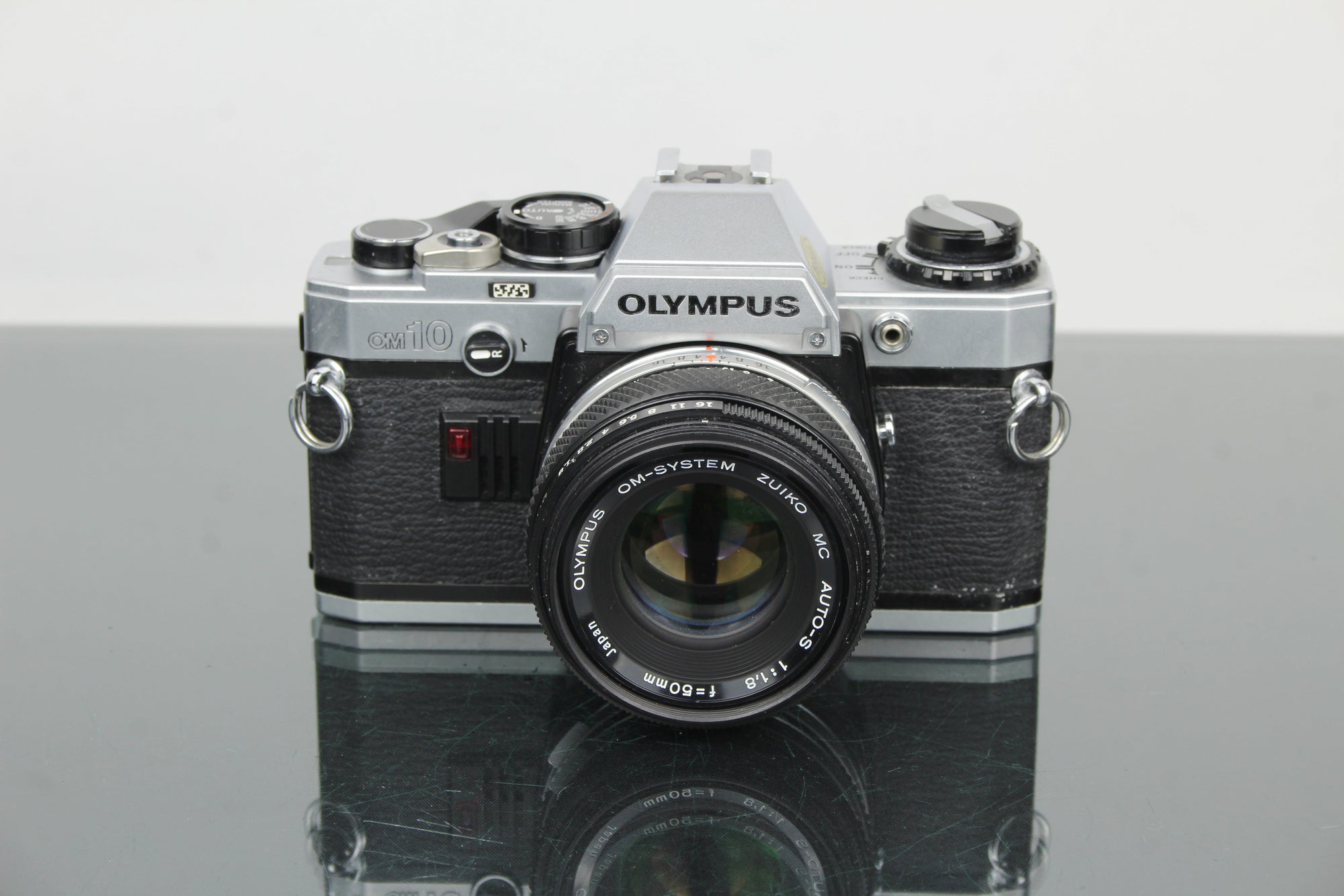 Olympus OM10 + lente OM Zuiko 50mm 1.8