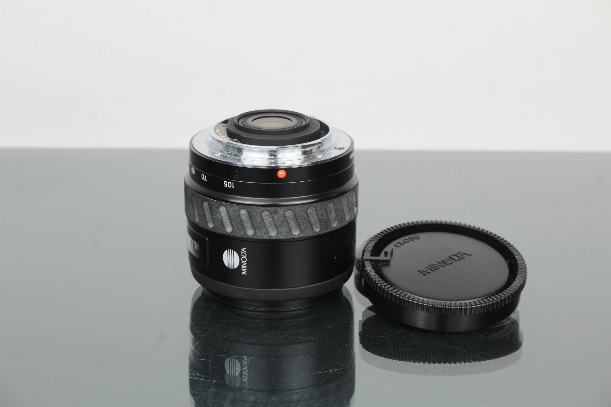 Minolta AF 35-105mm f/3.5-4.5 (montura A)