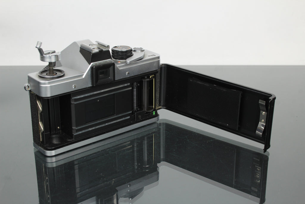 <tc>Praktica</tc> super TL2 + lente Pentacon eléctrica 50mm 1.8 M42