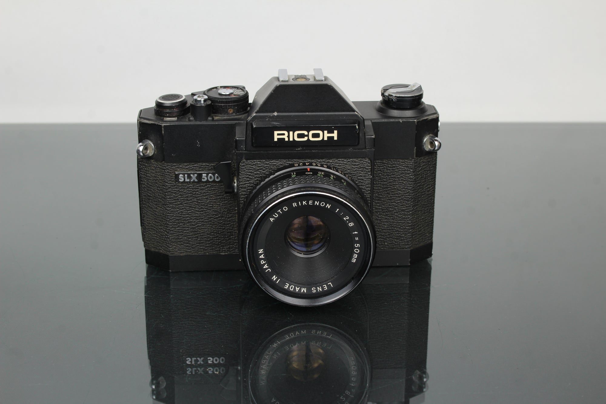 Ricoh SLX 500 + lente Auto Rikenon de 50 mm 2.8