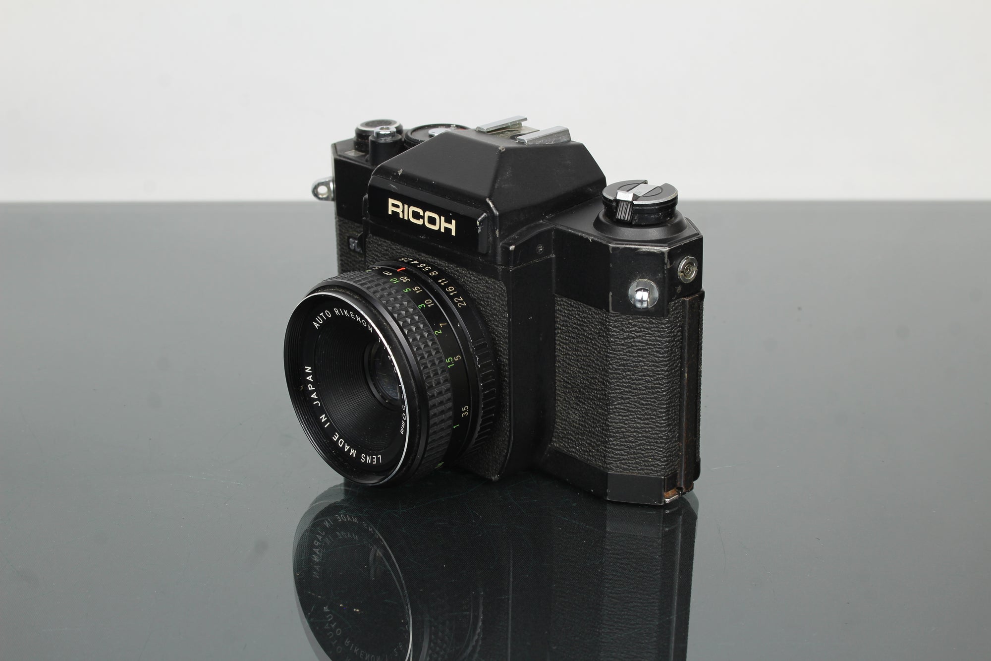 Ricoh SLX 500 + lente Auto Rikenon de 50 mm 2.8