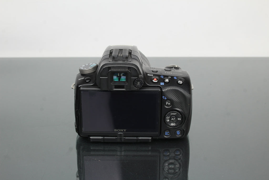 Sony SLT A33 + Lente Sony DT 3.5-5.6/18-55
