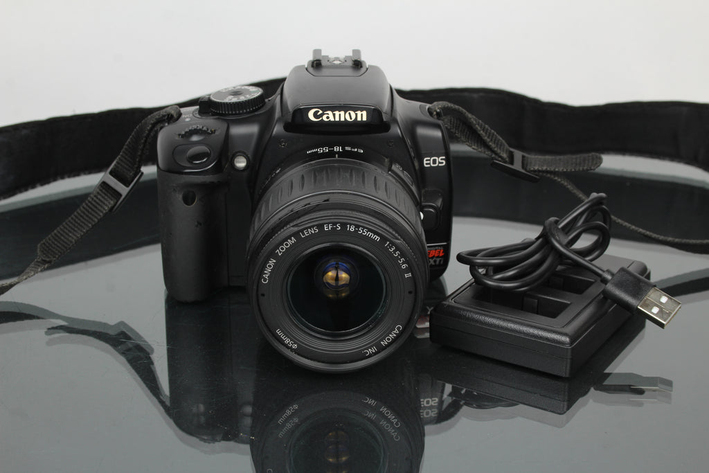 Canon EOS Rebel XTI + lente Canon EF-S 18-55mm 1:3.5-5.6