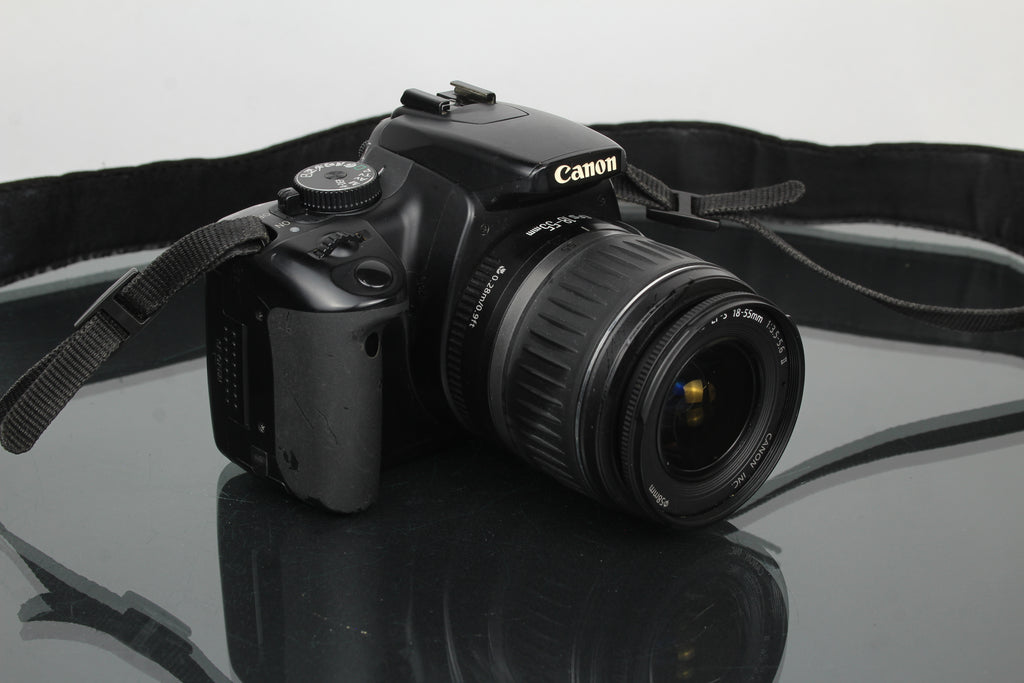 Canon EOS Rebel XTI + lente Canon EF-S 18-55mm 1:3.5-5.6
