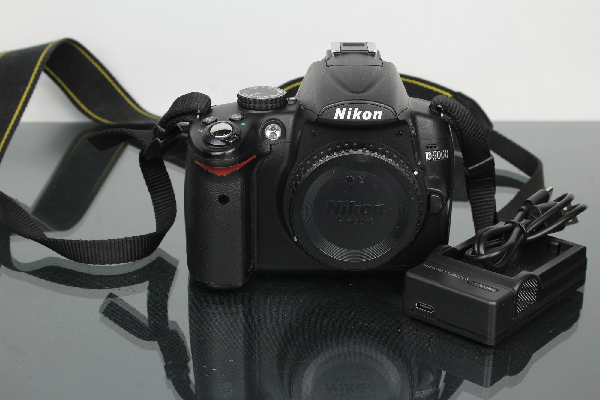 Nikon D5000