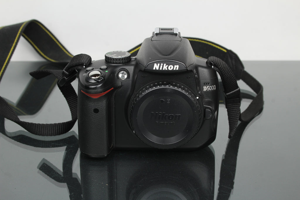 Nikon D5000