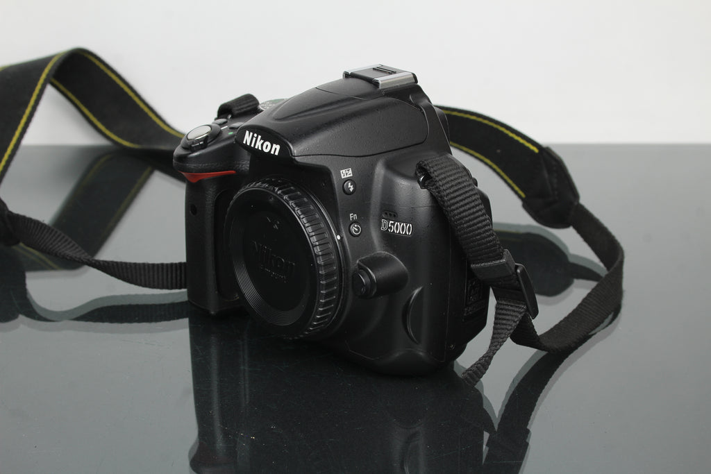 Nikon D5000