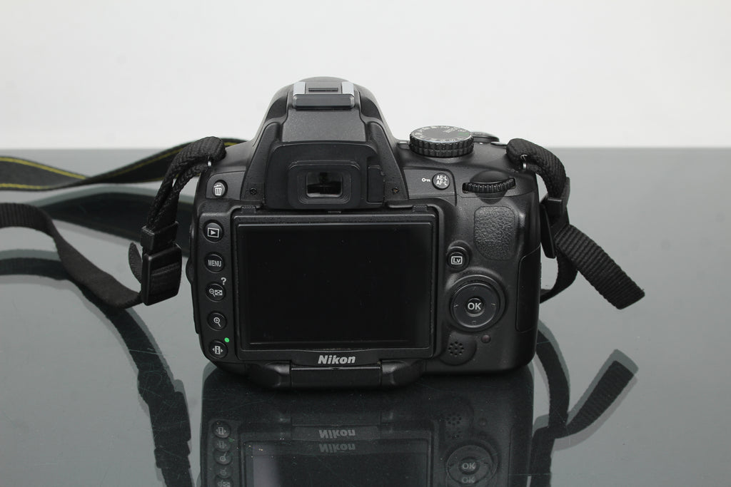 Nikon D5000
