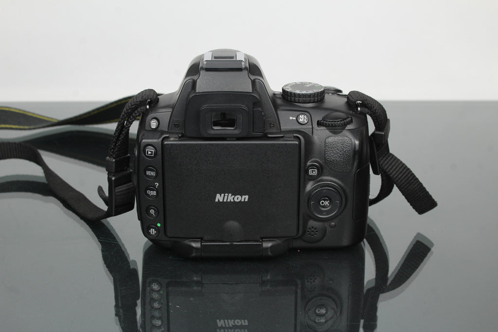 Nikon D5000