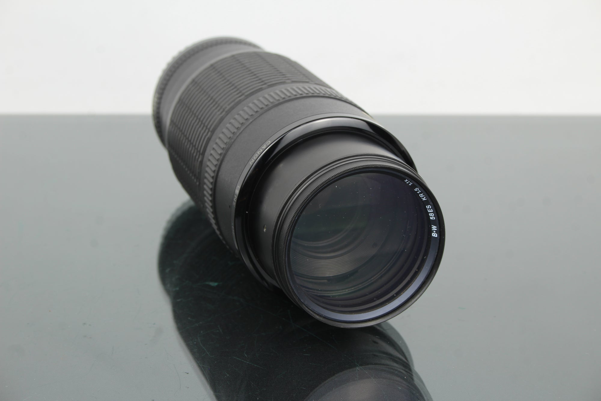 Lente Zoom Canon EF 100-300mm f/5.6 (Montura EF)