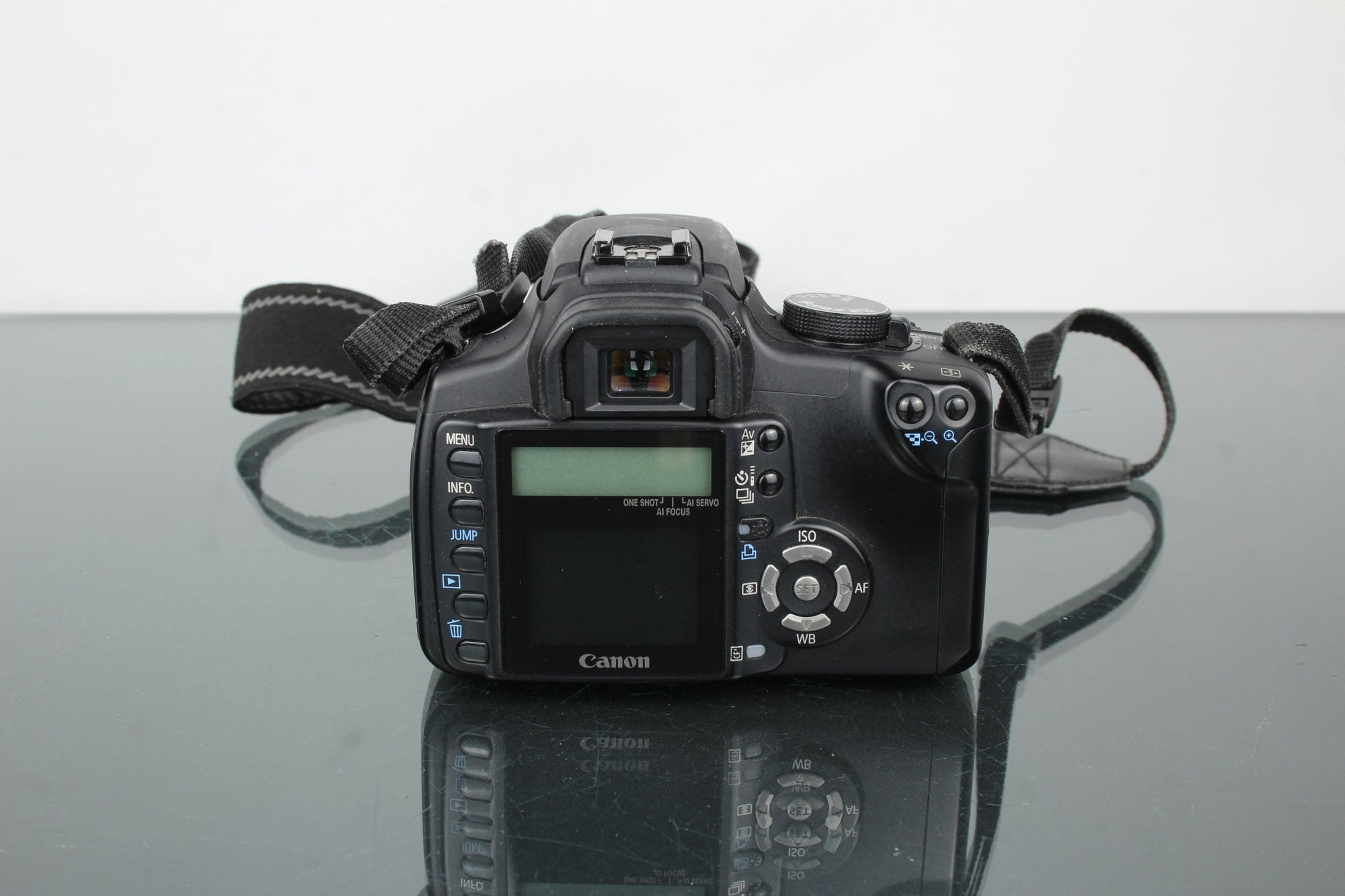 Canon EOS 350D + 28 - 80mm canon lens - Dutch|Thrift
