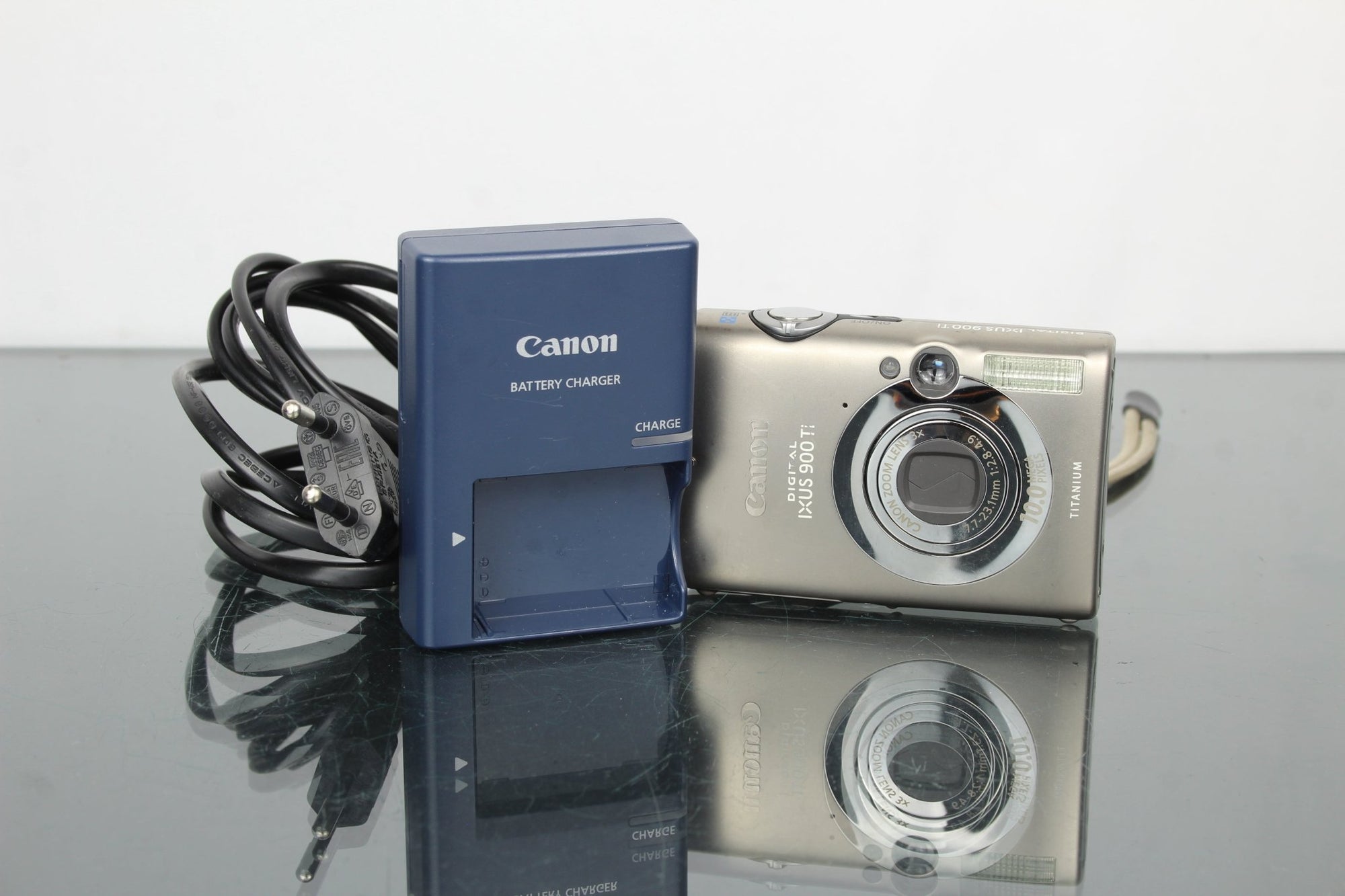 Canon Ixus 900 Ti - Dutch|Thrift