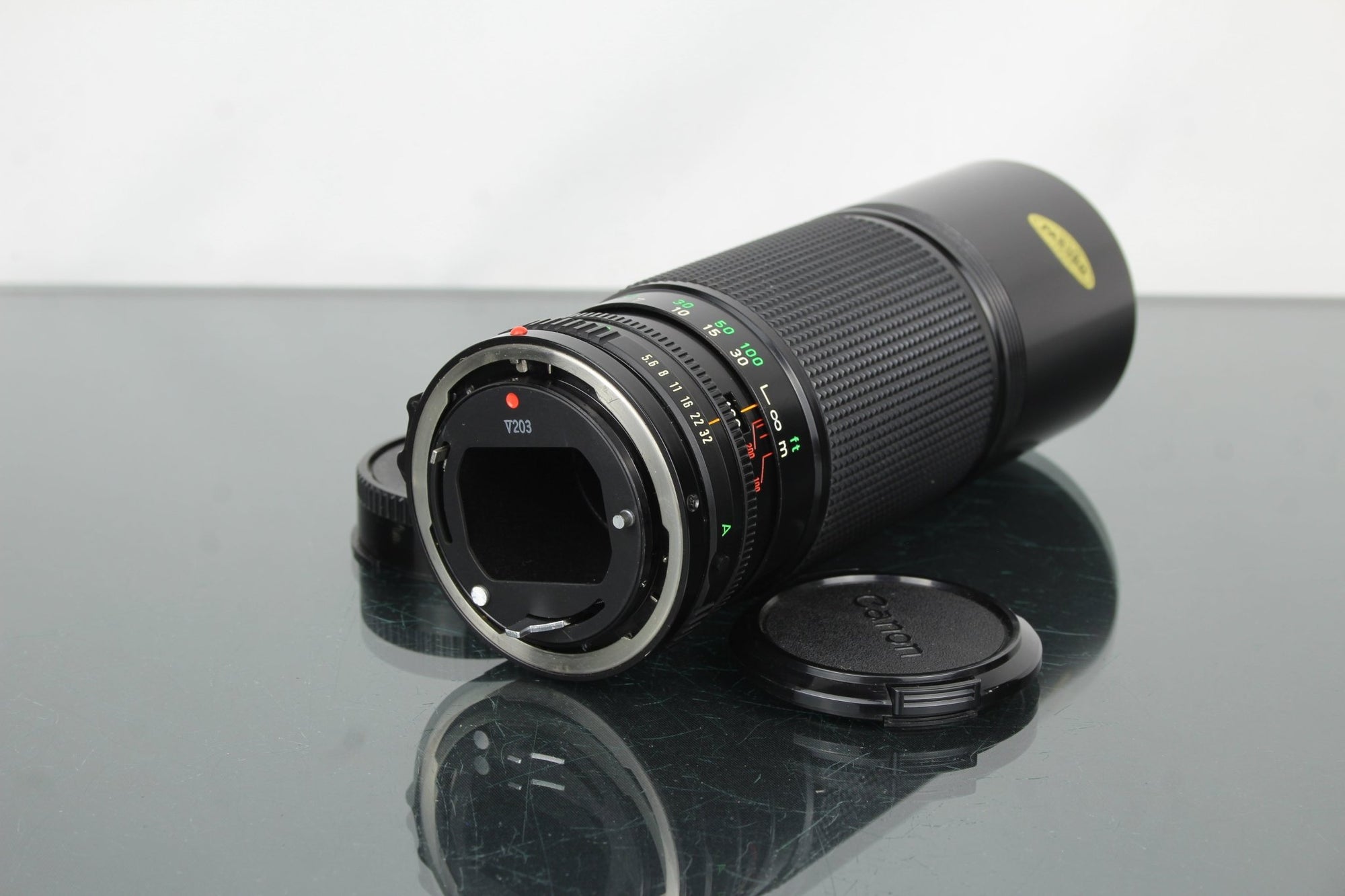 Canon Zoom Lens FD 100 - 200mm 1:5.6 - Canon FD Mount - Dutch|Thrift