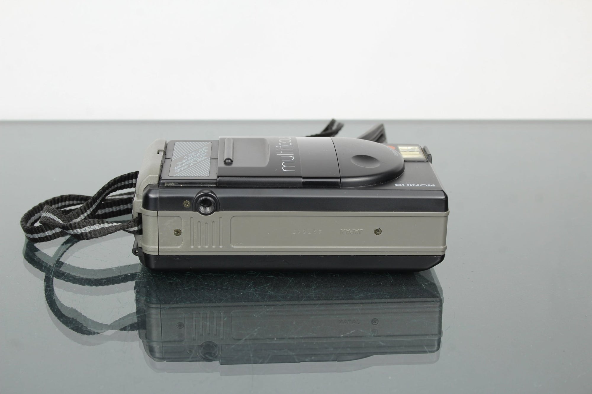 Chinon Auto 3001 - Dutch|Thrift