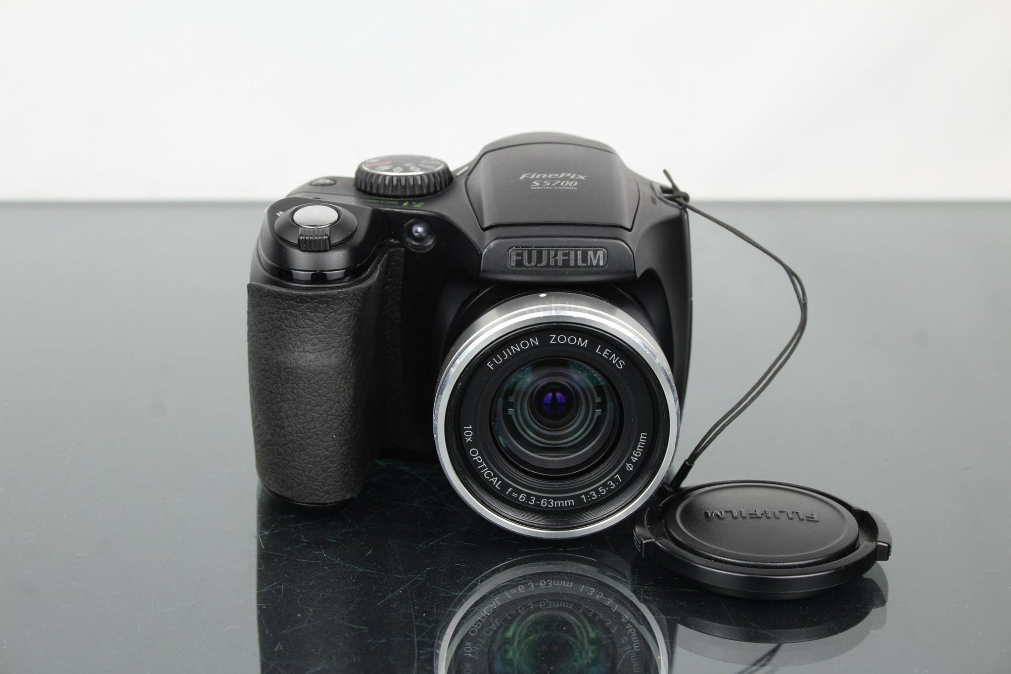 Fujifilm FinePix S5700 - Dutch|Thrift