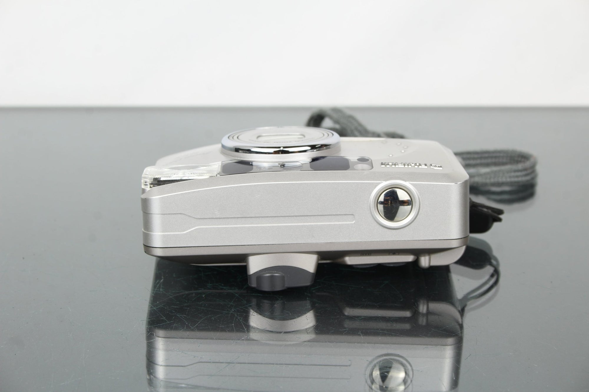 Fujifilm ZoomDate 115s - Dutch|Thrift