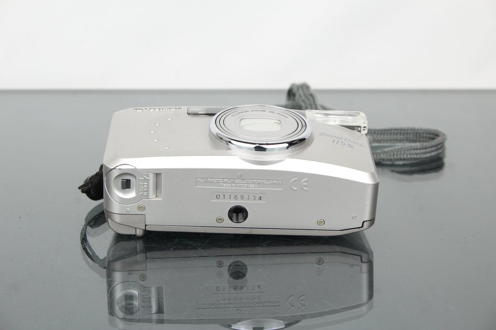 Fujifilm ZoomDate 115s - Dutch|Thrift