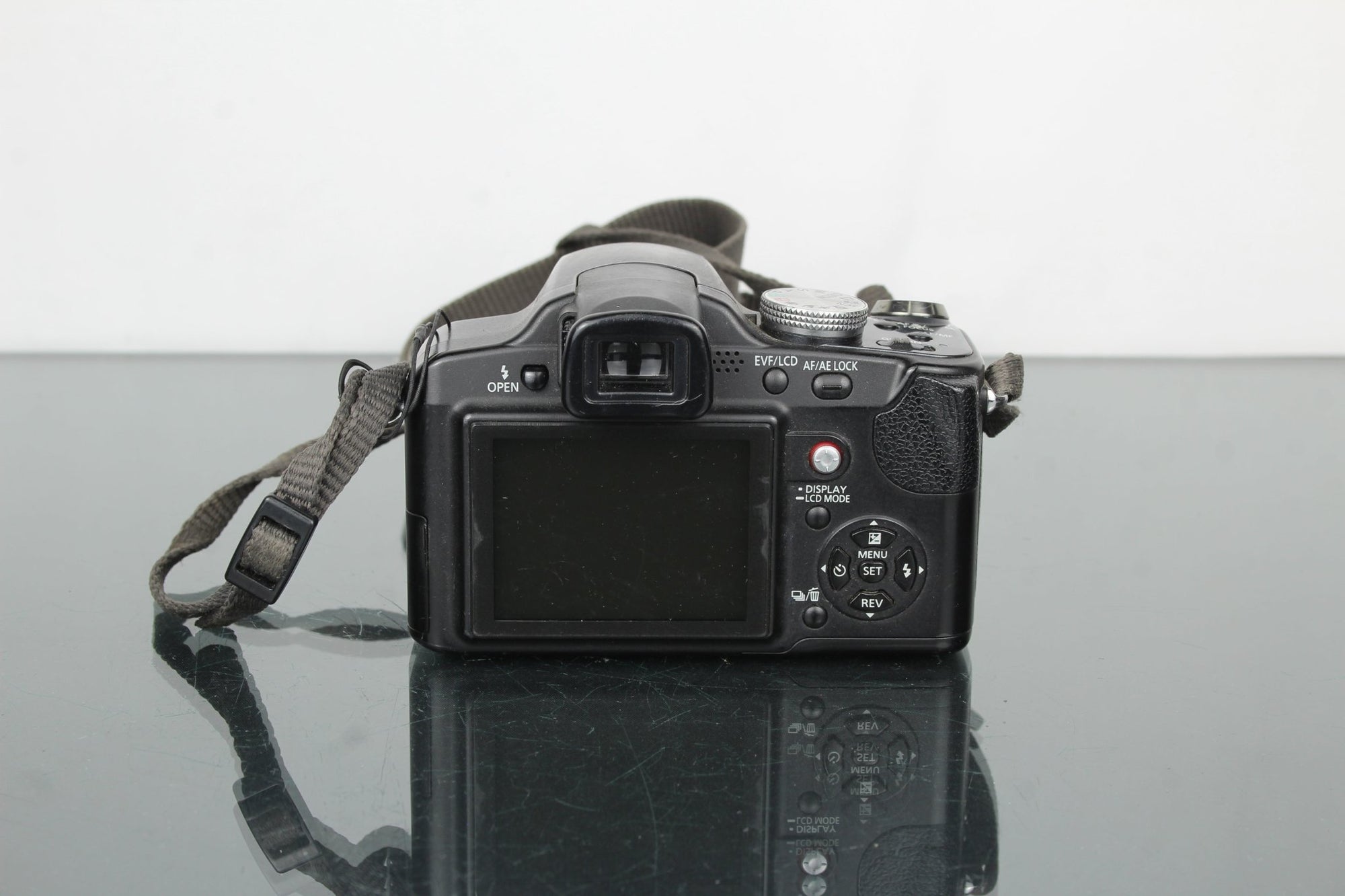 Lumix DMC - FZ18 - Dutch|Thrift