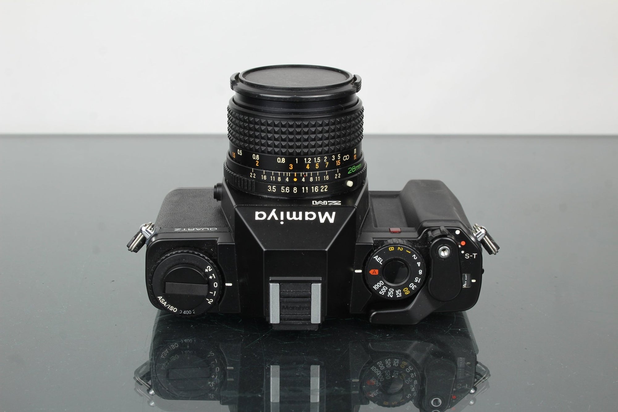 Mamiya ZM quartz + Mamiya - Sekor 1:3.5 28mm lens - Dutch|Thrift