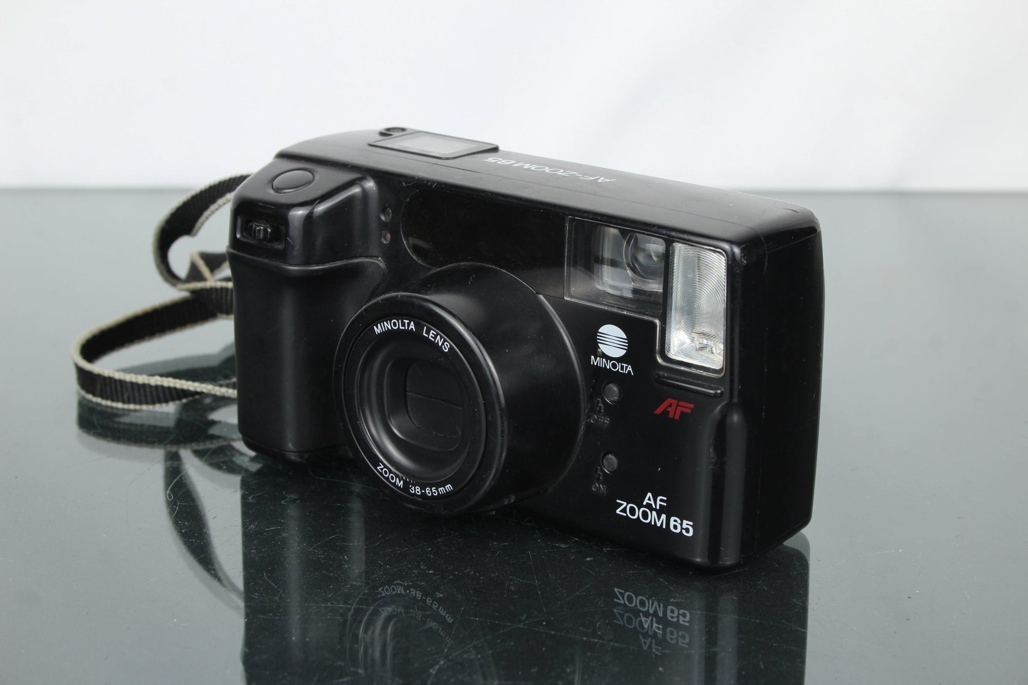 Minolta AF - zoom 65 - Dutch|Thrift