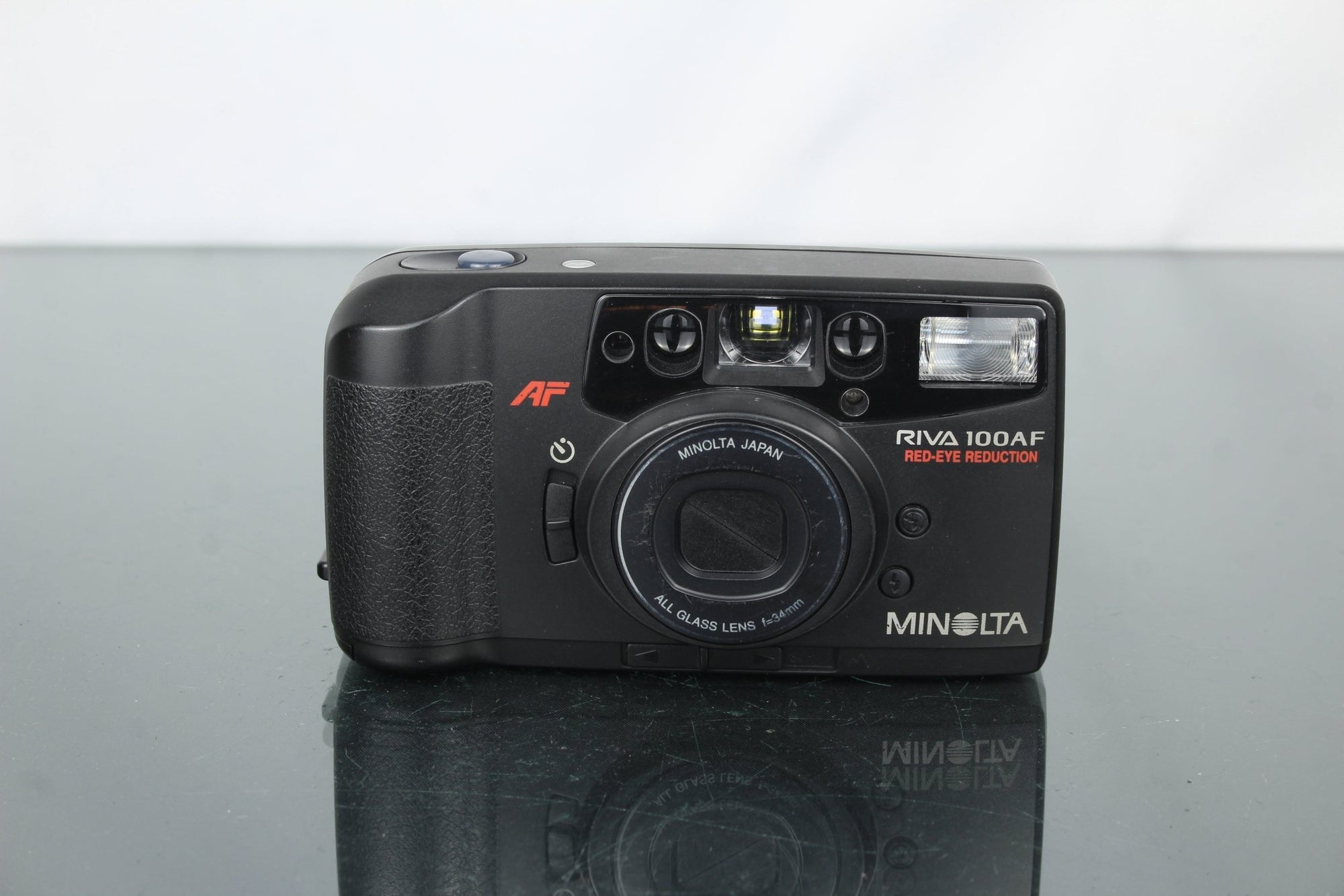 Minolta Riva 100 AF - Dutch|Thrift