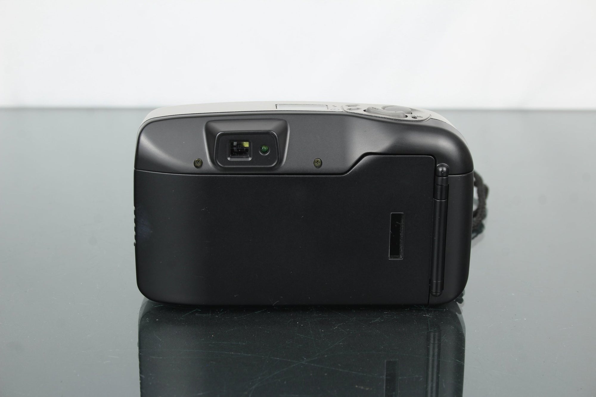 Minolta Riva Zoom 70 - Dutch|Thrift