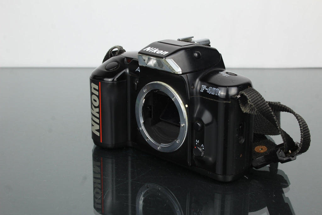 Nikon F - 401x - Dutch|Thrift