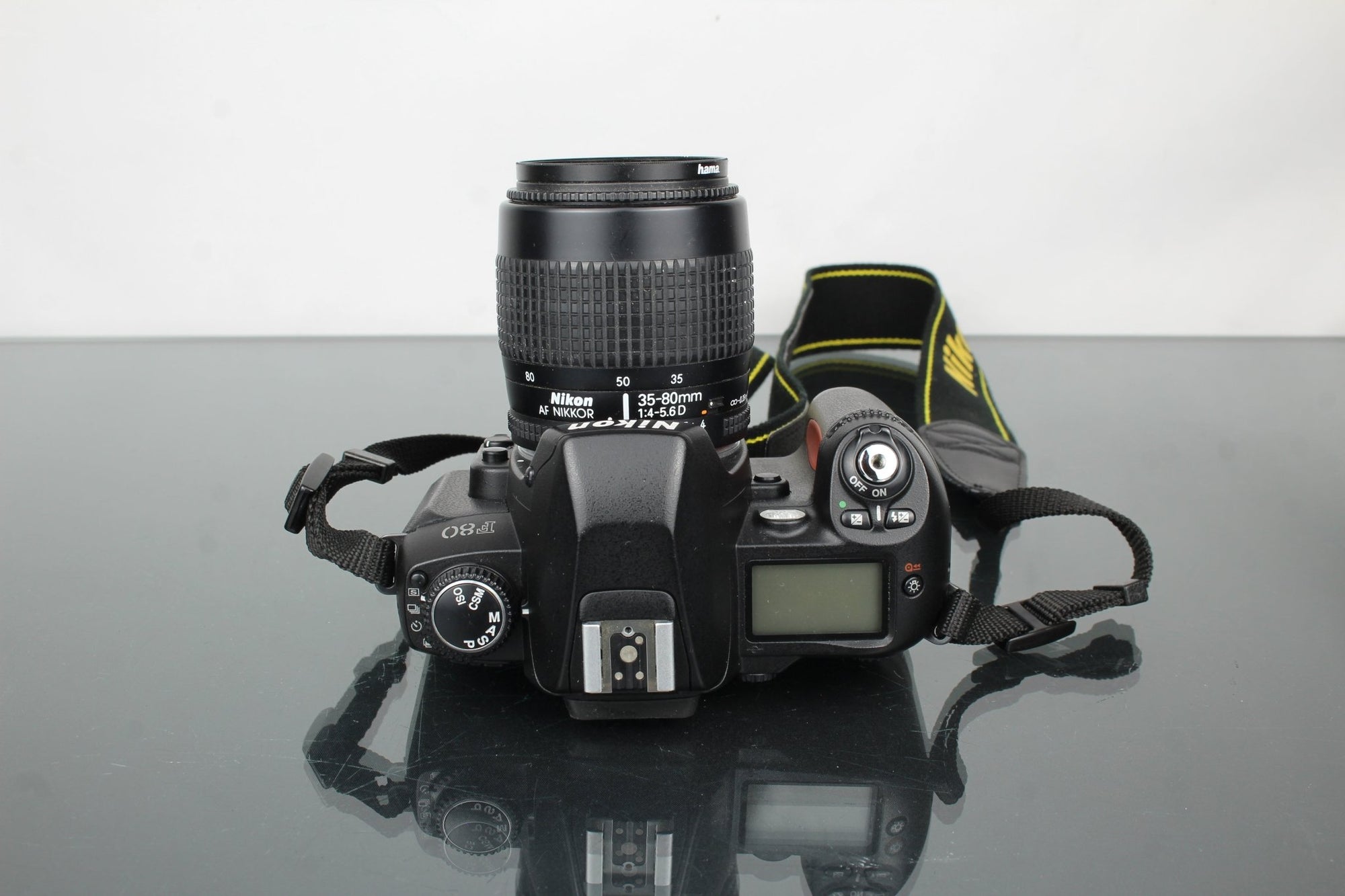 Nikon F80 + 35 - 80mm 1:4 - 5.6 Nikon lens - Dutch|Thrift