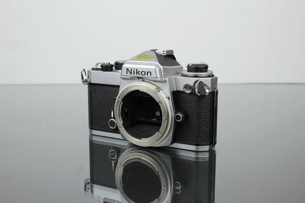 Nikon FE - Dutch|Thrift