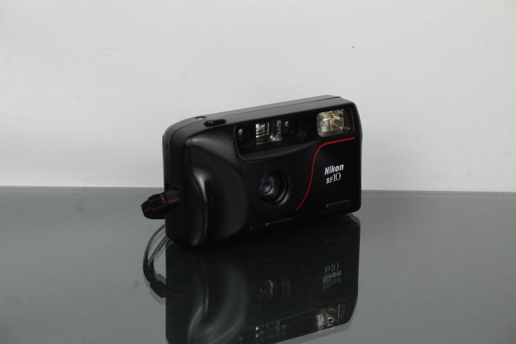 Nikon RF10 - Dutch|Thrift