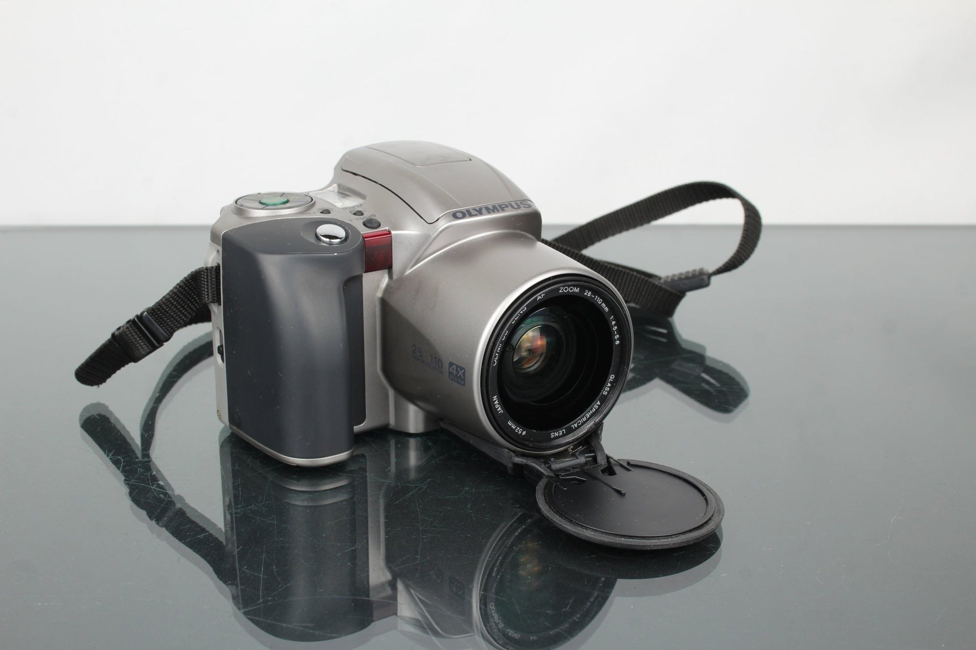 Olympus IS 200 - Dutch|Thrift
