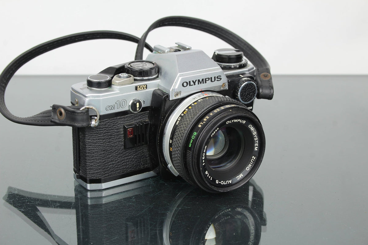 Olympus OM 10 + Olympus 50mm 1:1.8 - Dutch|Thrift
