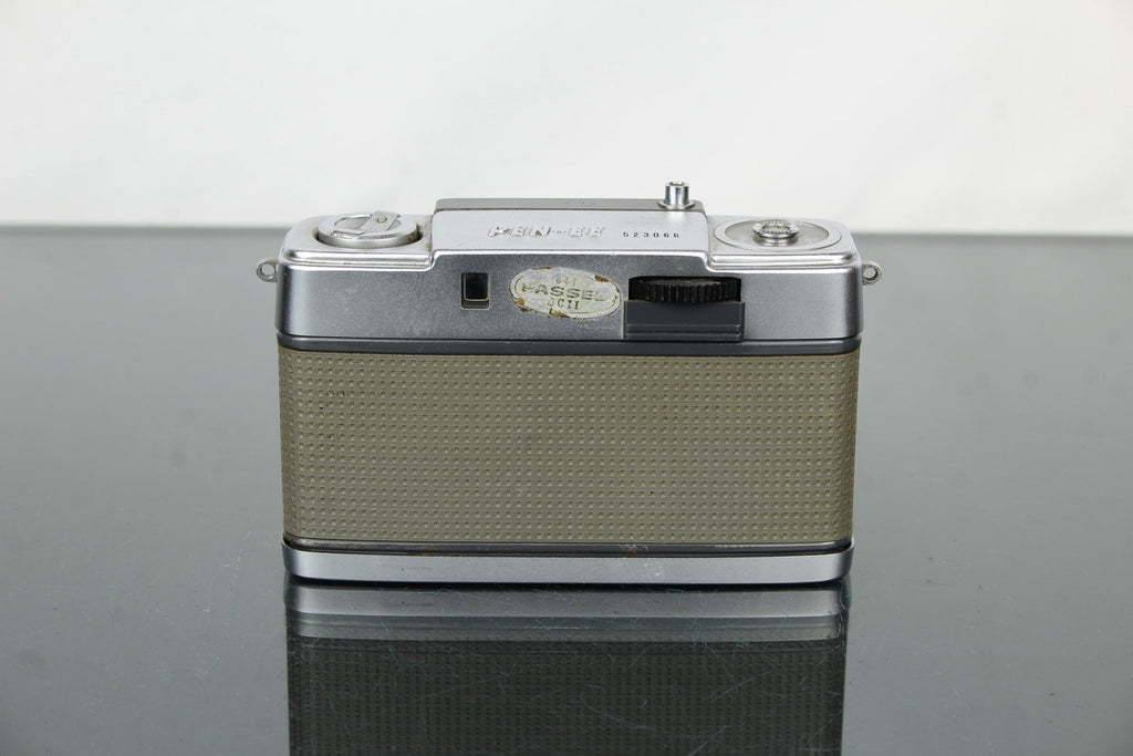 Olympus - Pen - EE - Dutch|Thrift