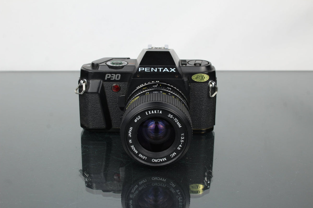 Pentax P30 + Exakta 25 - 70mm 1:3.5 - 4.8 lens - Dutch|Thrift