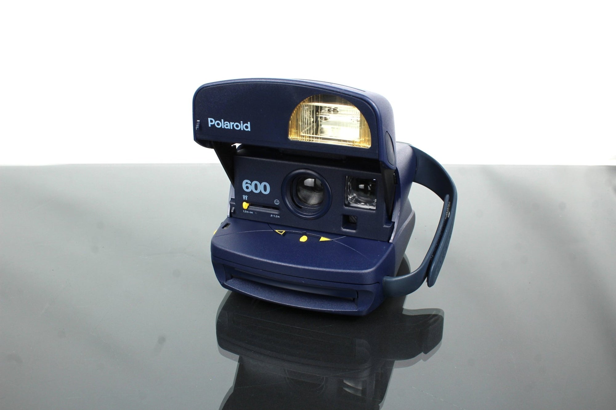 Polaroid 600 - Dutch|Thrift