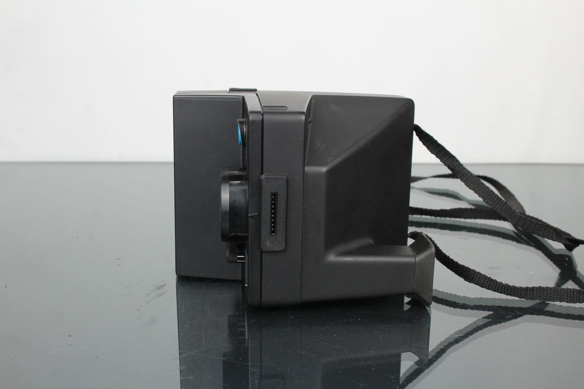 Revue 1001 Polaroid Land Camera - Dutch|Thrift