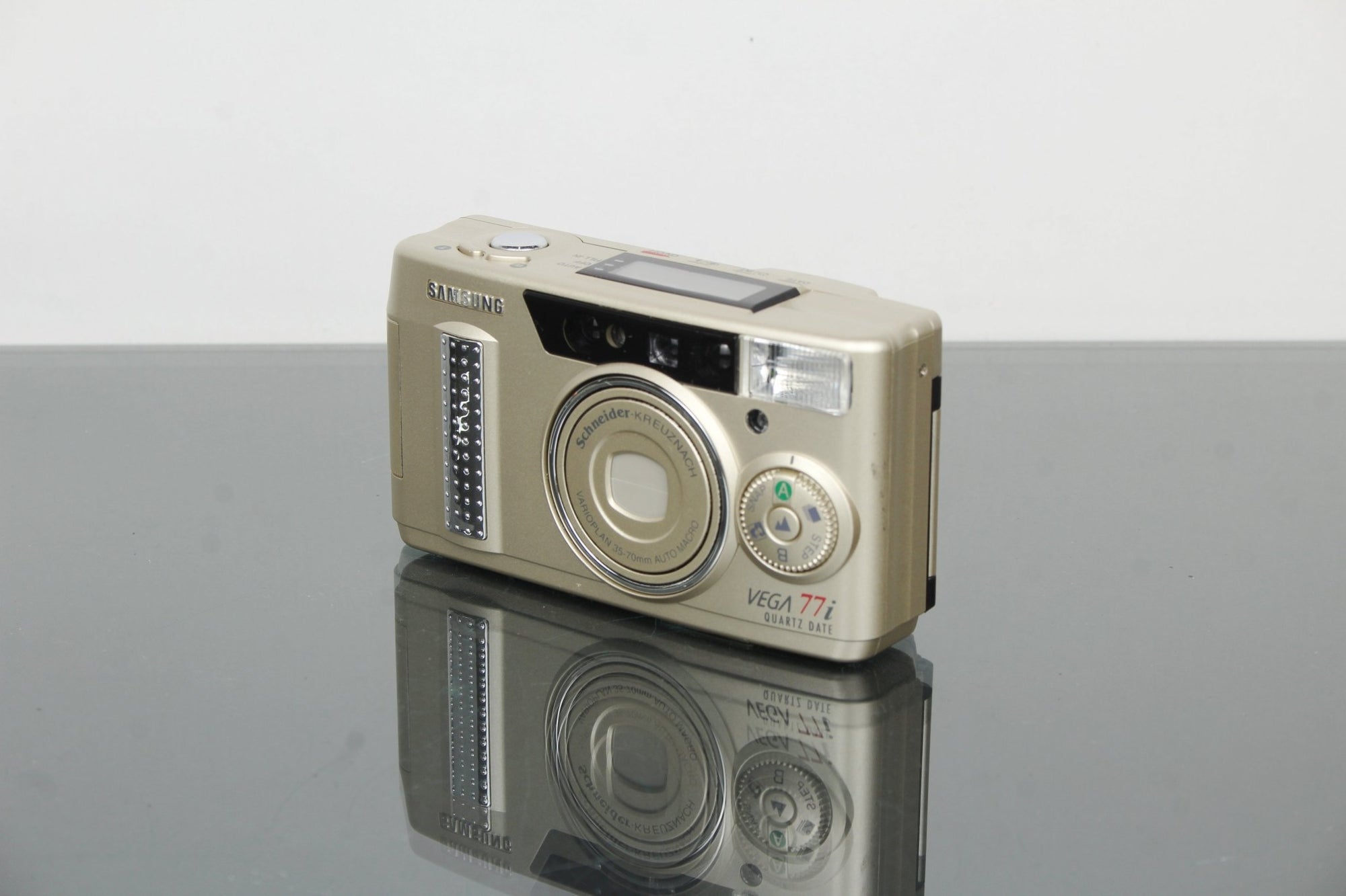 Samsung Vega 77i - Dutch|Thrift