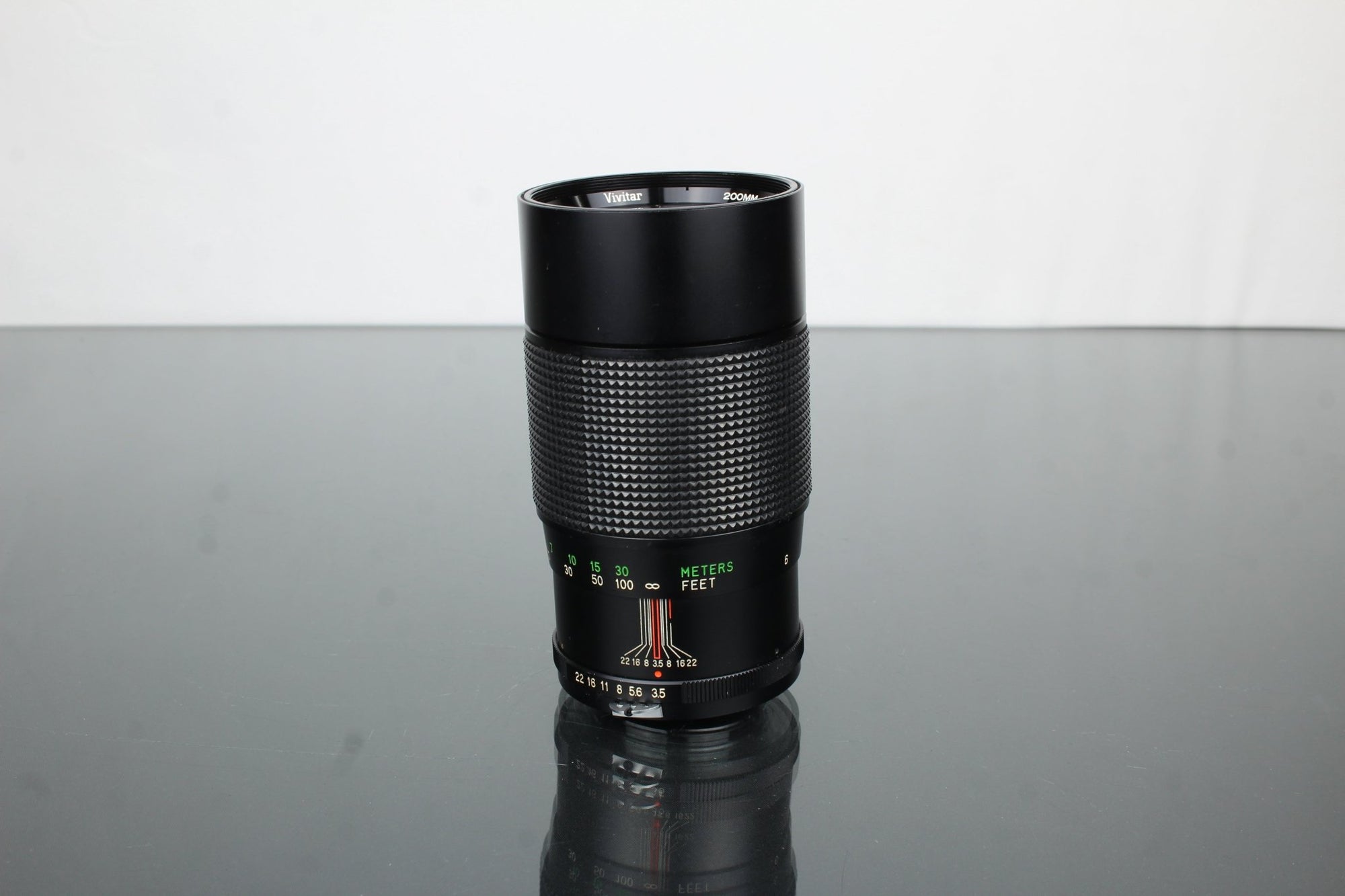 Vivitar auto telephoto 200mm 1:3.5 Nikon AI Mount - Dutch|Thrift