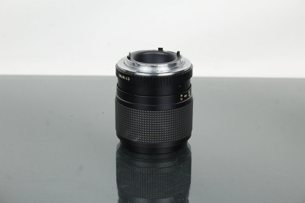 Yashica Lens MC ZOOM 35 - 70MM 1:3.5 - 4.5 (Contax/Yashica mount) - Dutch|Thrift