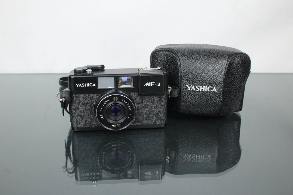 Yashica MF2 - Dutch|Thrift